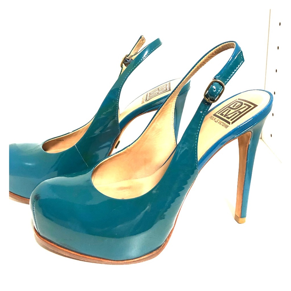Pour La Victoire sling back heels